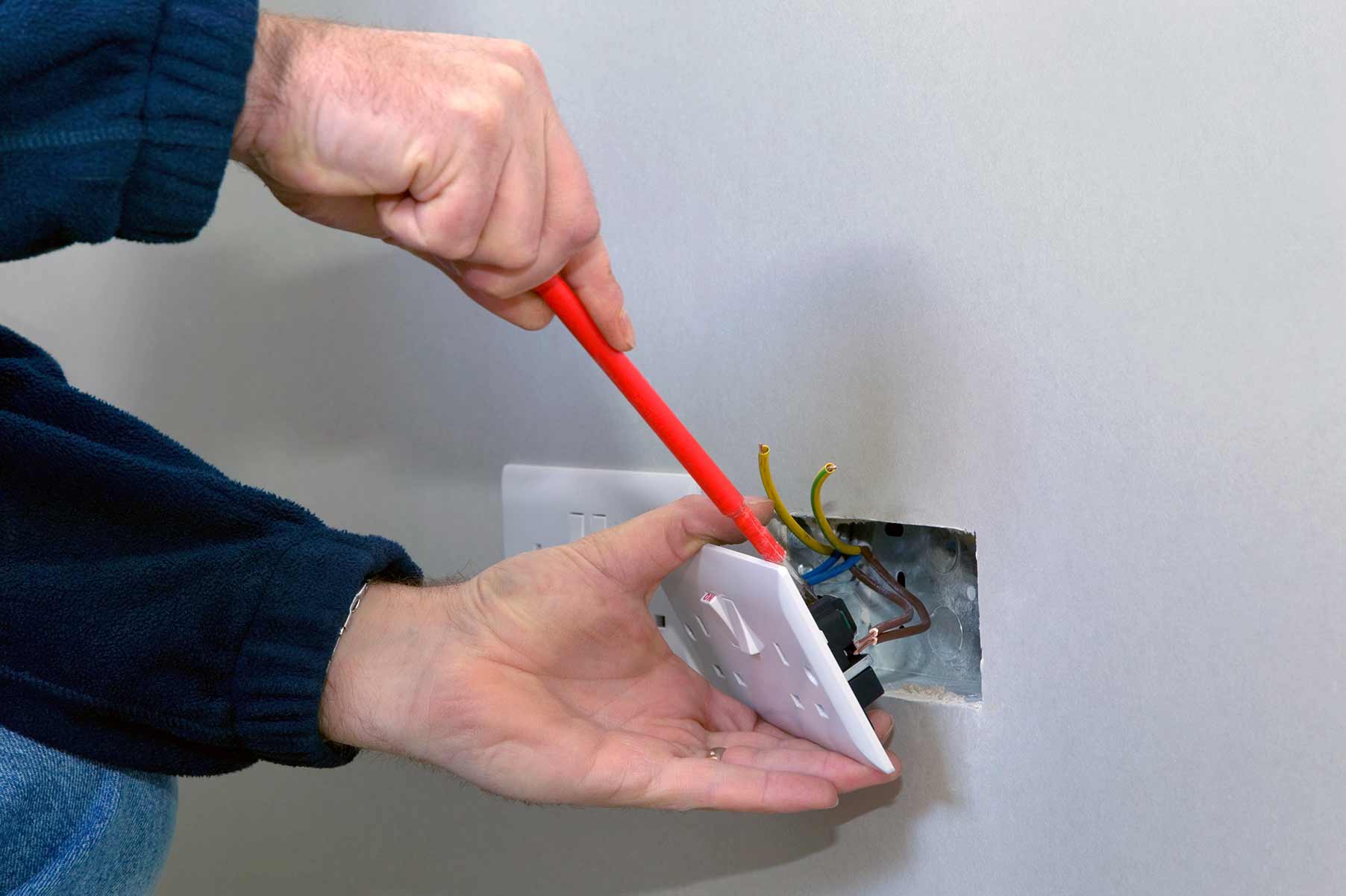 Our electricians can install plug sockets for domestic and commercial proeprties in Ruislip and the local area. 